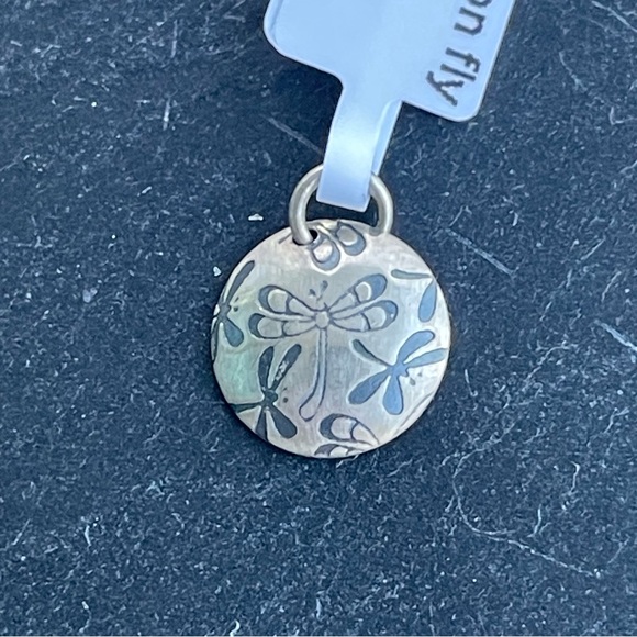 Elegant Sterling Silver 925 Dragonfly Pendant - Picture 8 of 9